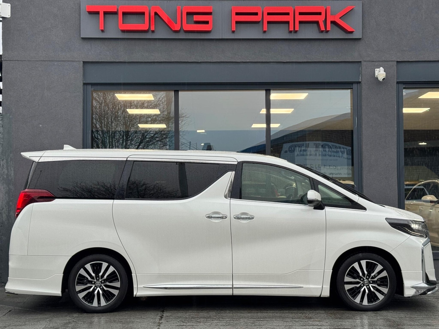 Used Toyota Alphard for sale - 77267429: Photo 5