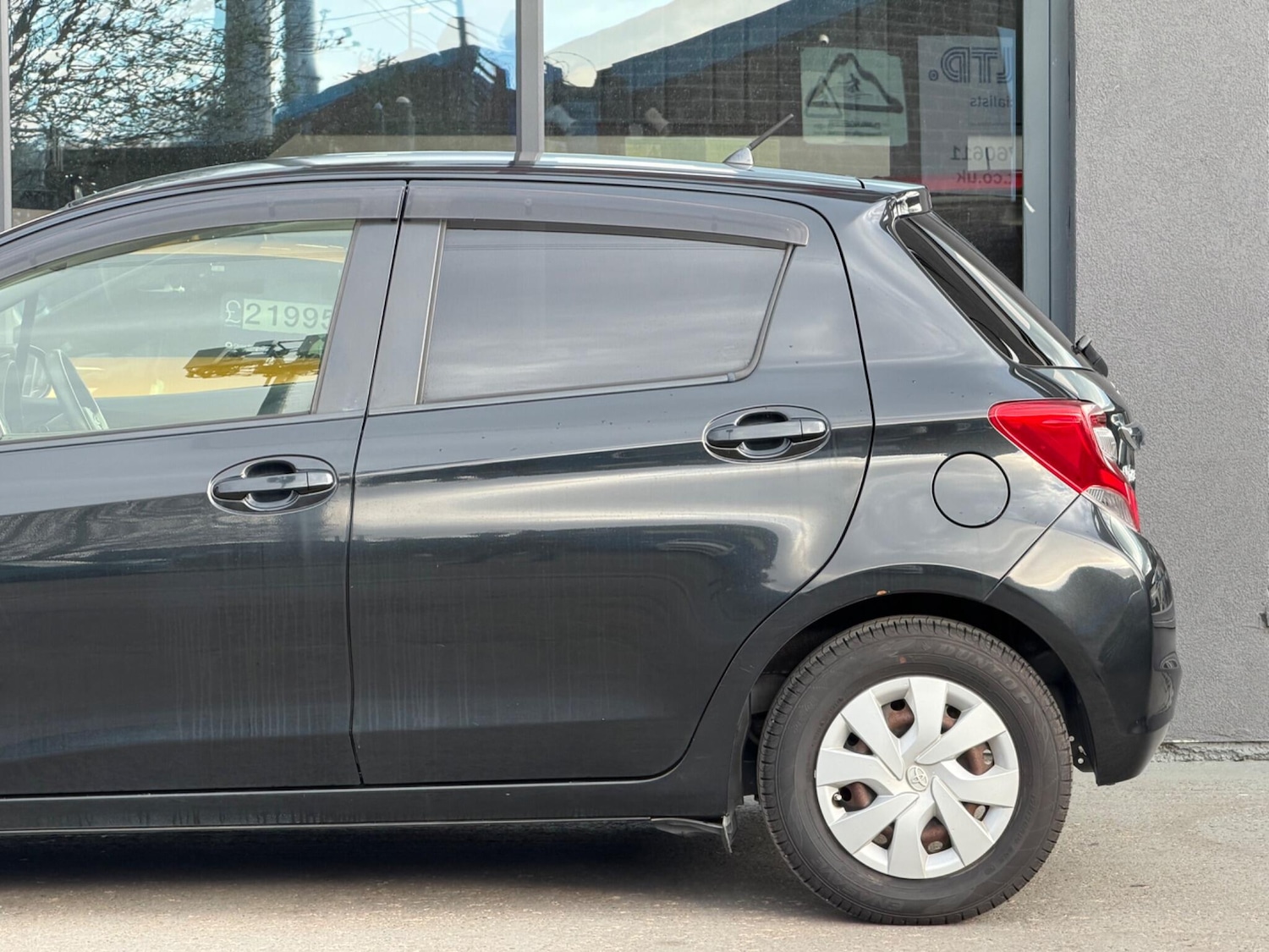Used Toyota Yaris for sale - 78101162: Photo 11