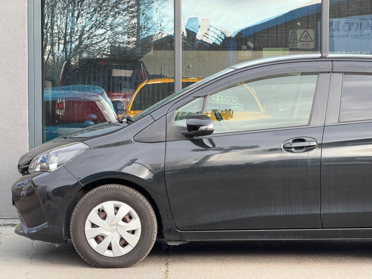 Used Toyota Yaris for sale - 78101162: Photo 12