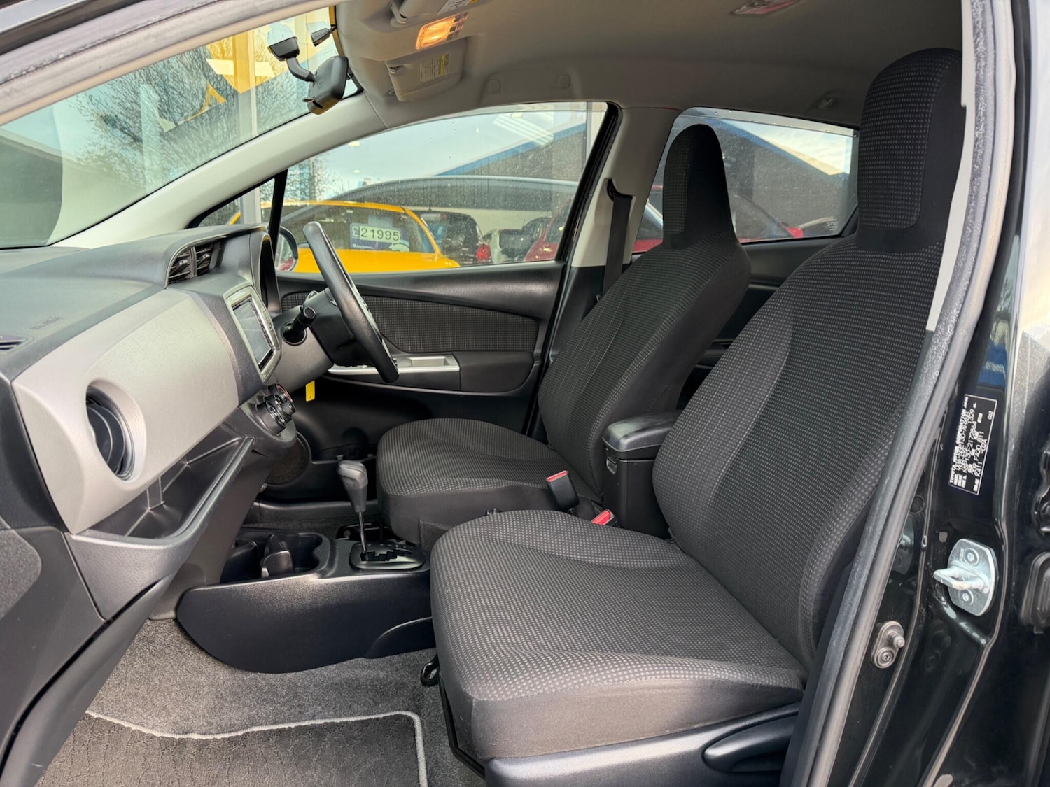 Used Toyota Yaris for sale - 78101162: Photo 13