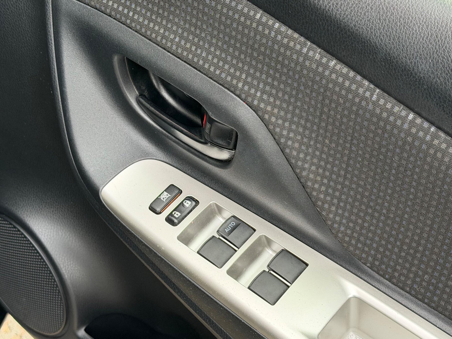 Used Toyota Yaris for sale - 78101162: Photo 15