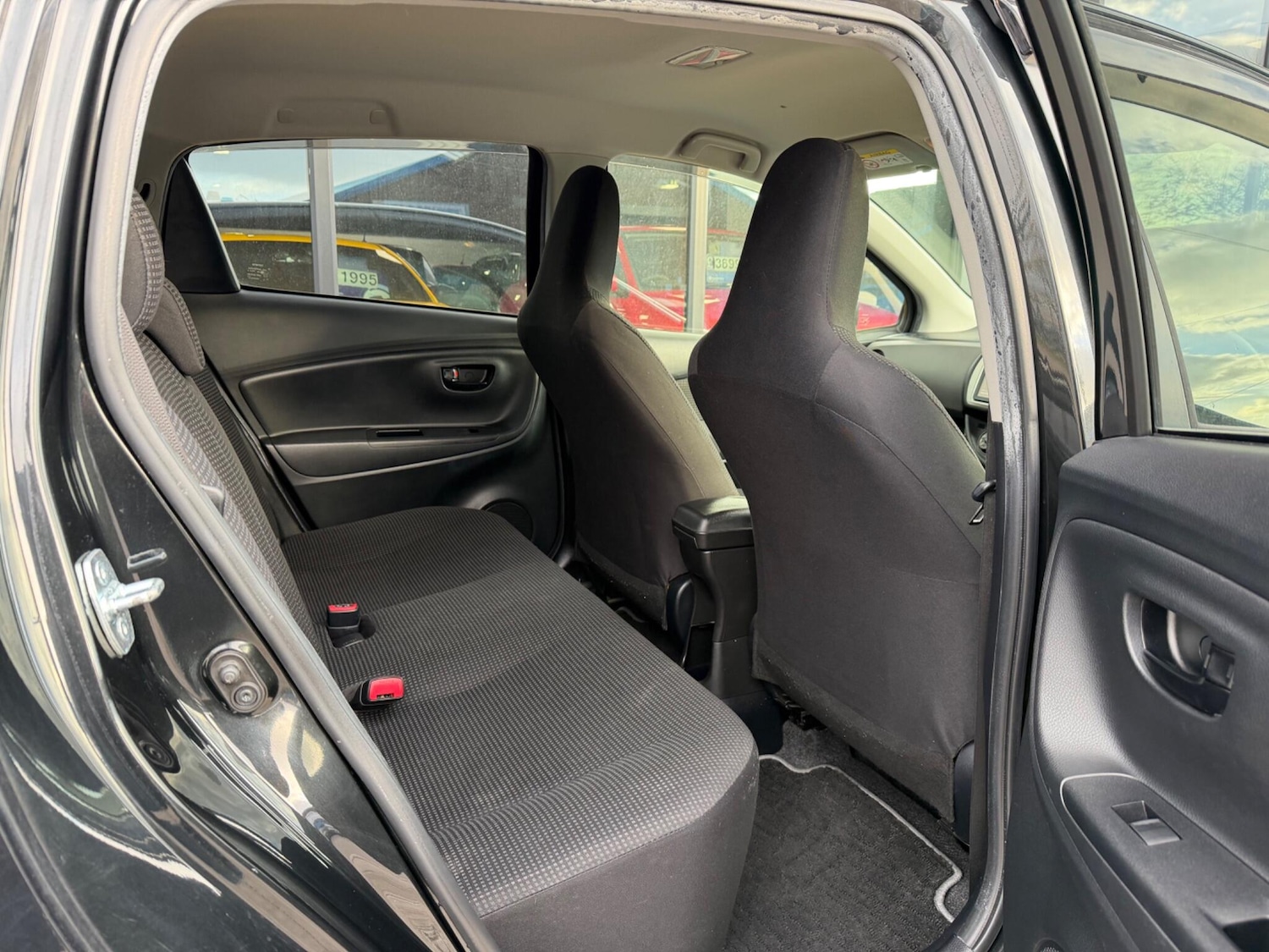 Used Toyota Yaris for sale - 78101162: Photo 24