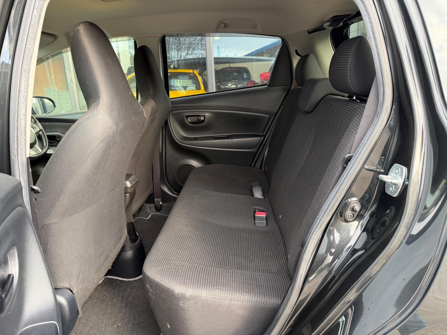 Used Toyota Yaris for sale - 78101162: Photo 27