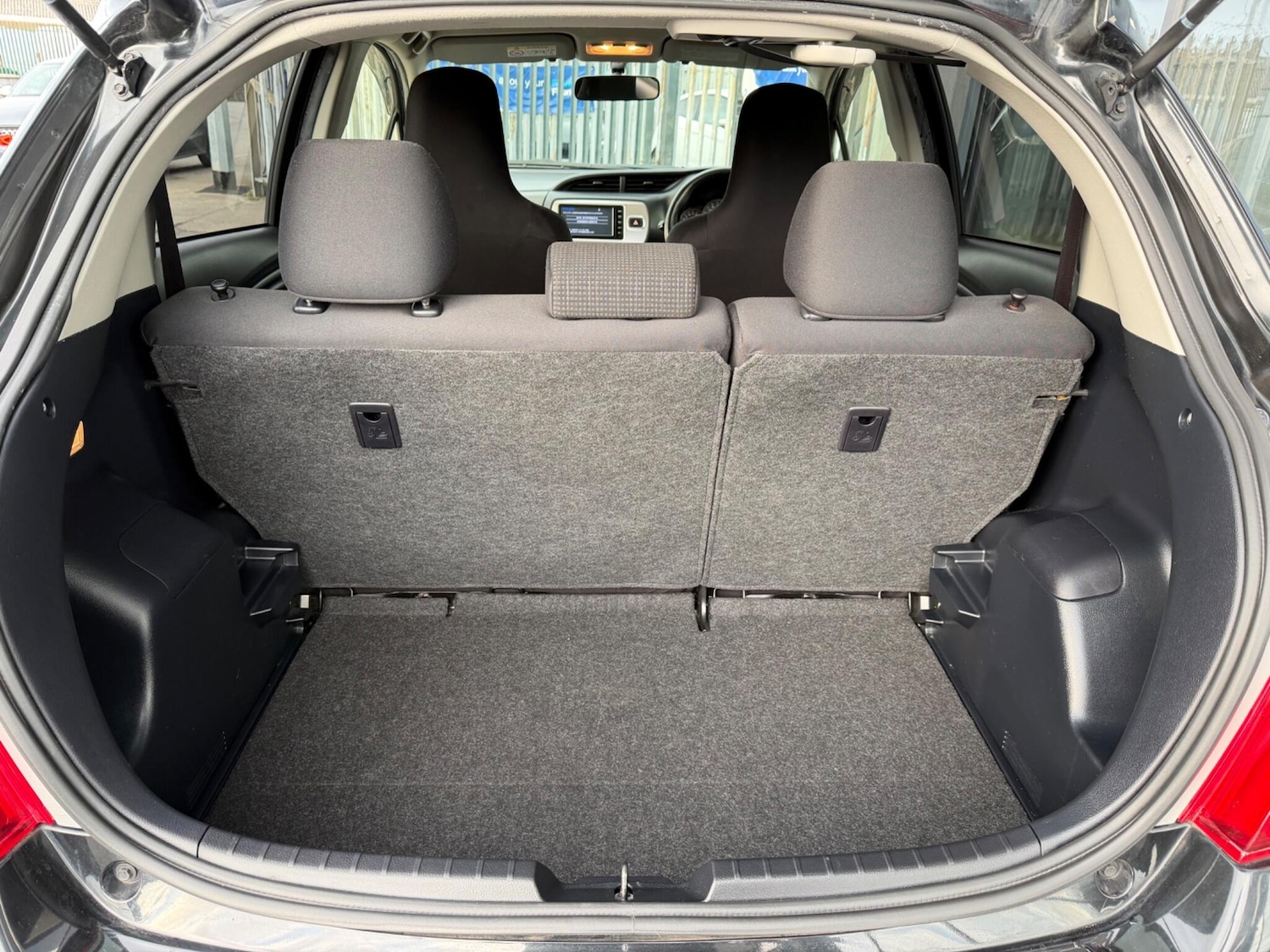 Used Toyota Yaris for sale - 78101162: Photo 28