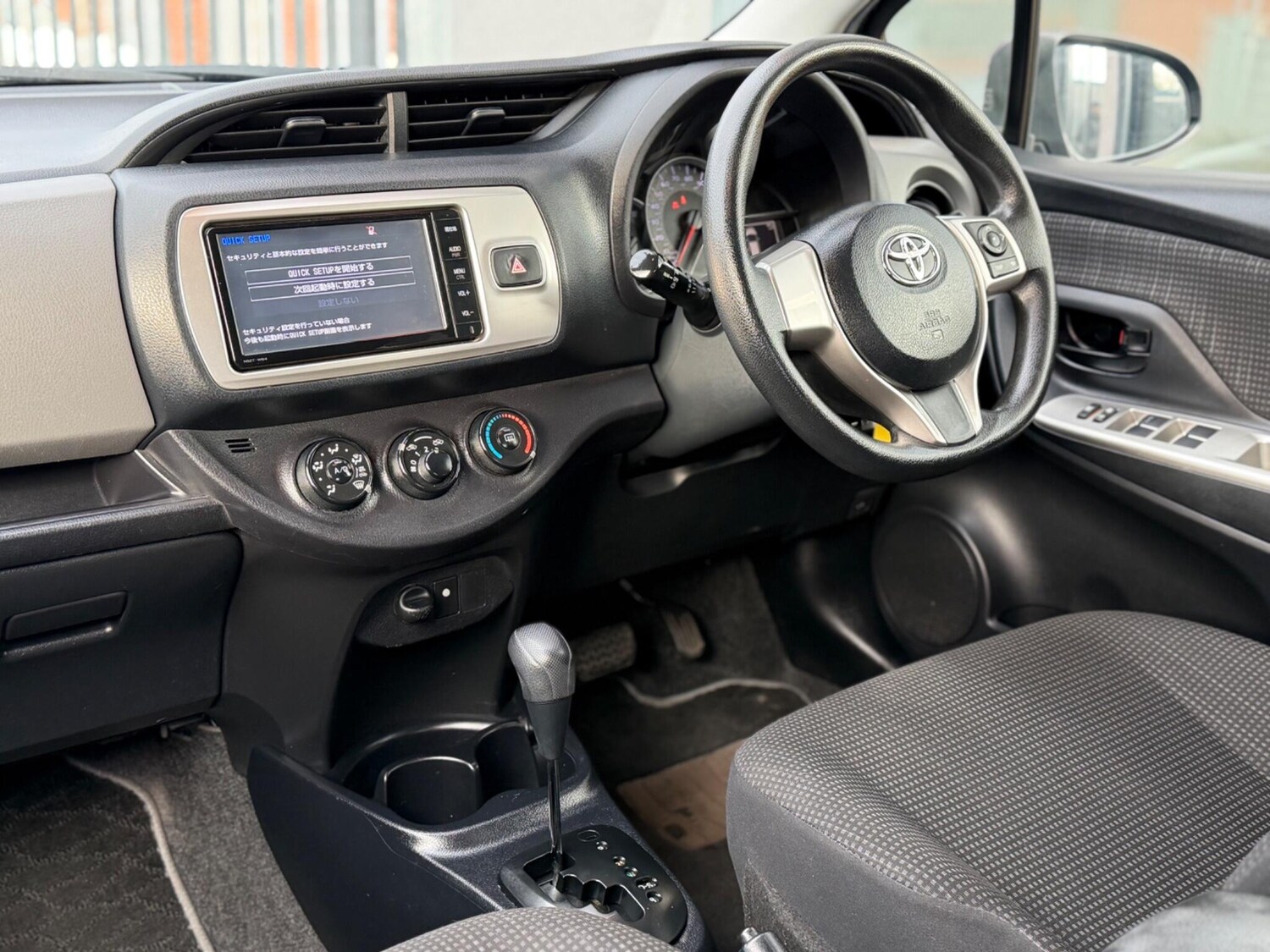 Used Toyota Yaris for sale - 78101162: Photo 3