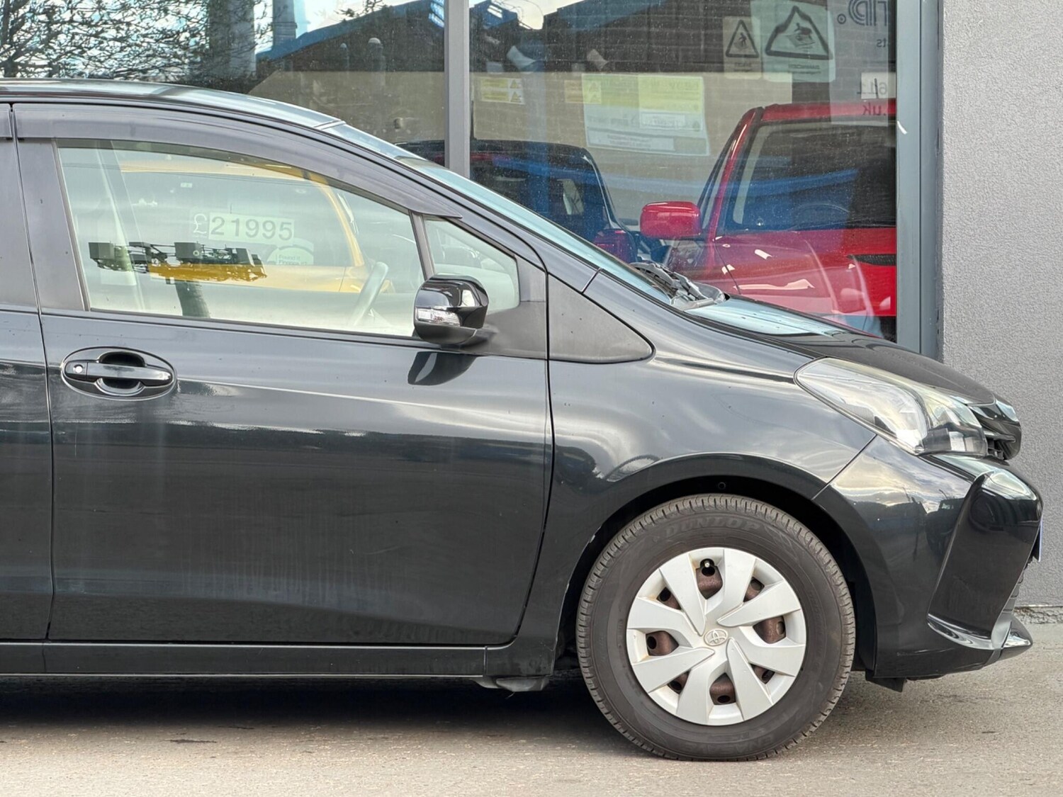 Used Toyota Yaris for sale - 78101162: Photo 8