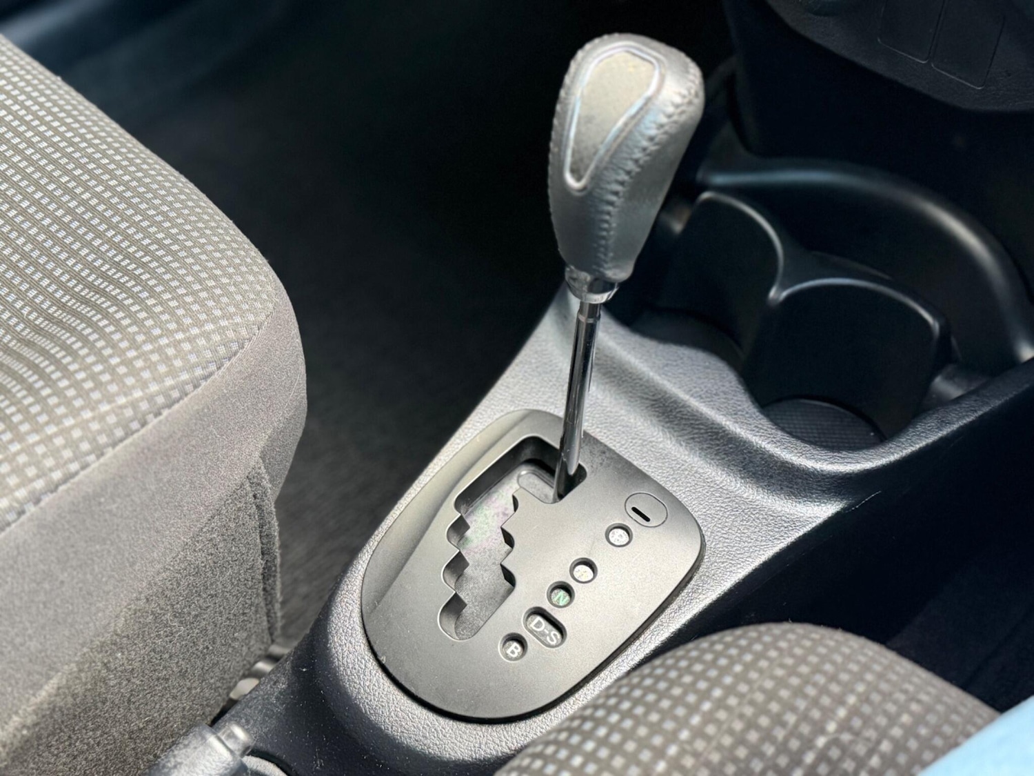 Used Toyota Yaris for sale - 77624948: Photo 20