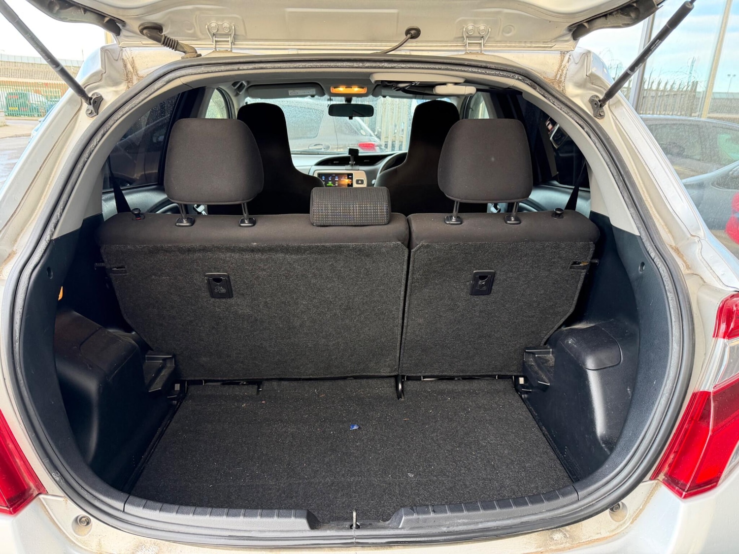 Used Toyota Yaris for sale - 77624948: Photo 30