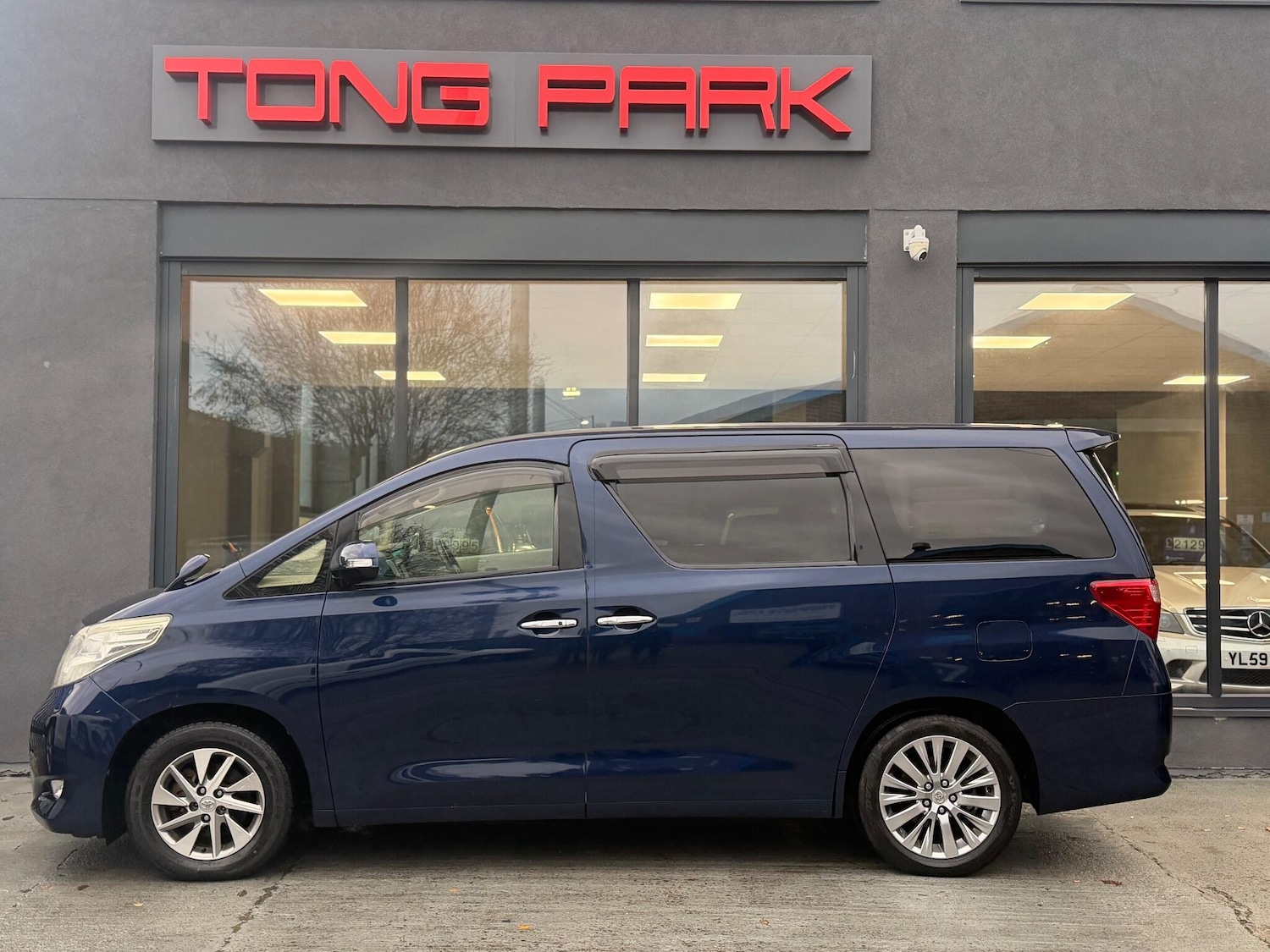 Used Toyota Alphard for sale - 78147706: Photo 12