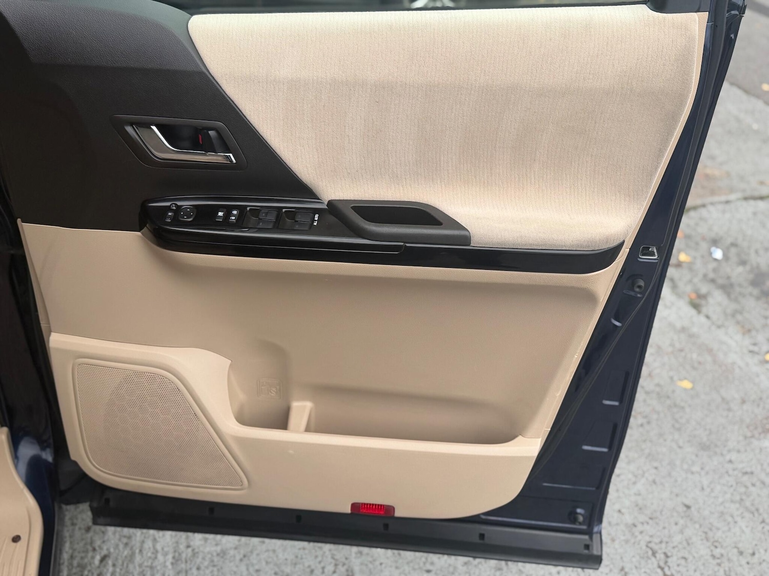 Used Toyota Alphard for sale - 78147706: Photo 34