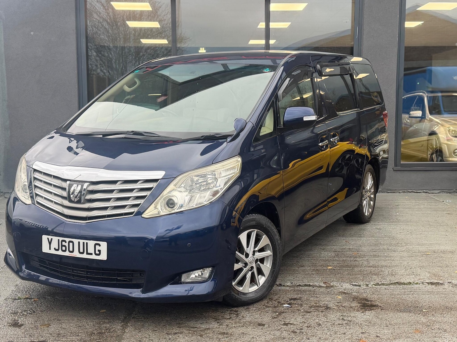 Used Toyota Alphard for sale - 78147706: Photo 4