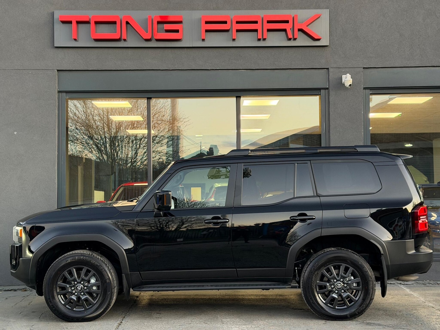 Used Toyota Land Cruiser for sale - 77854219: Photo 10