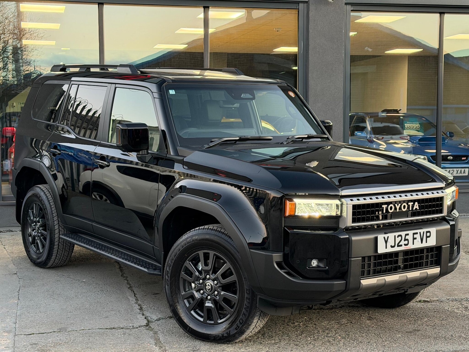 Used Toyota Land Cruiser for sale - 77854219: Photo 2