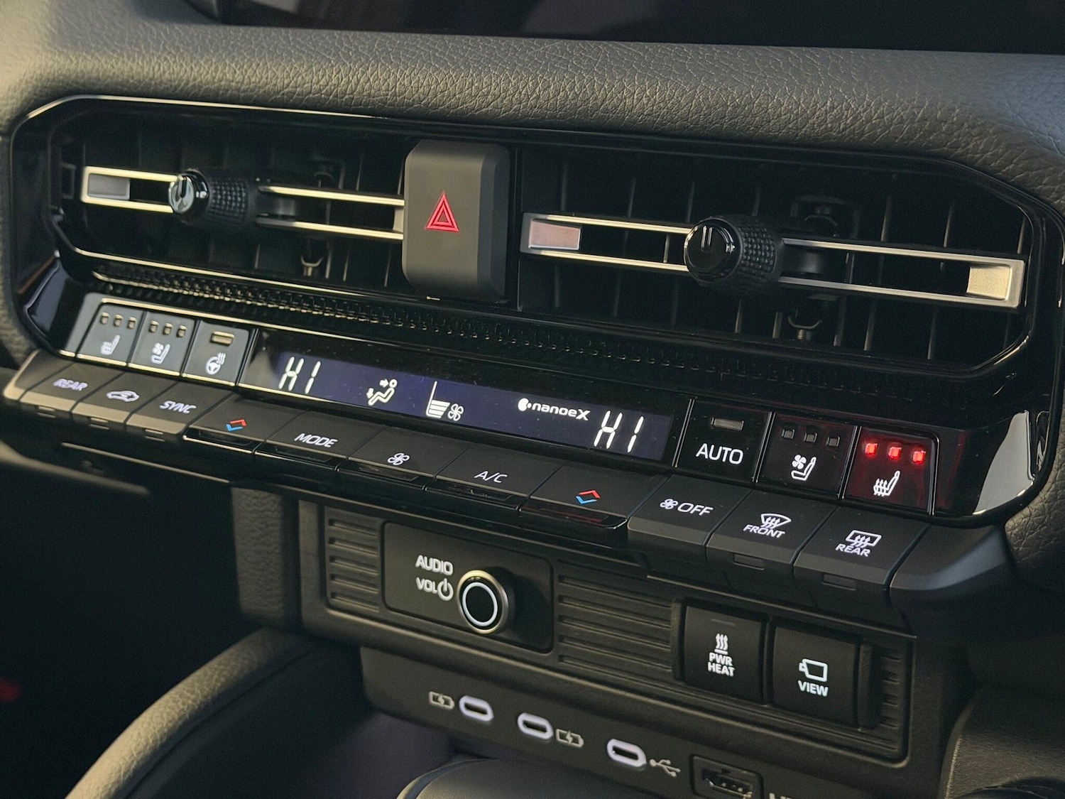 Used Toyota Land Cruiser for sale - 77854219: Photo 26