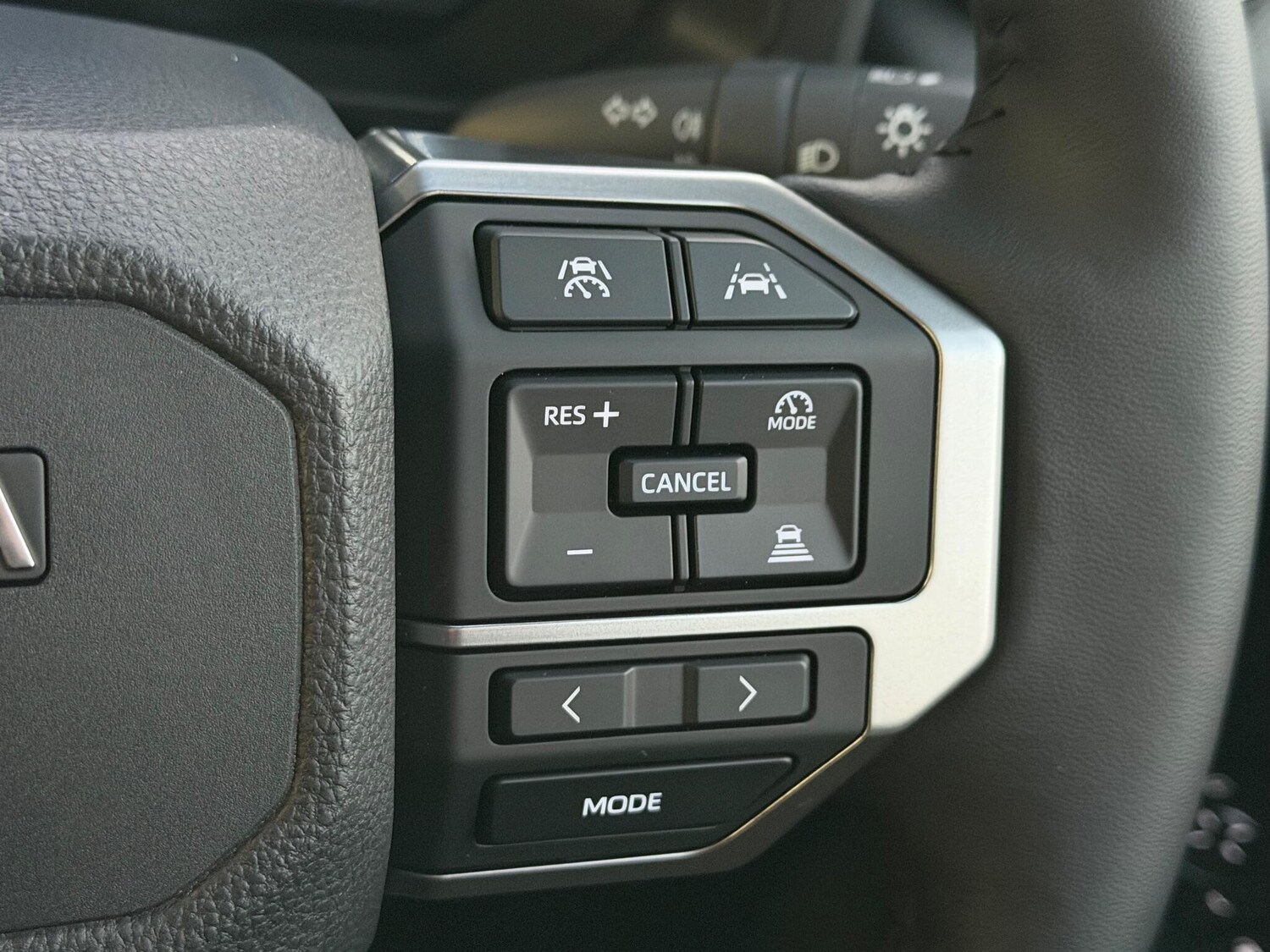 Used Toyota Land Cruiser for sale - 77854219: Photo 38