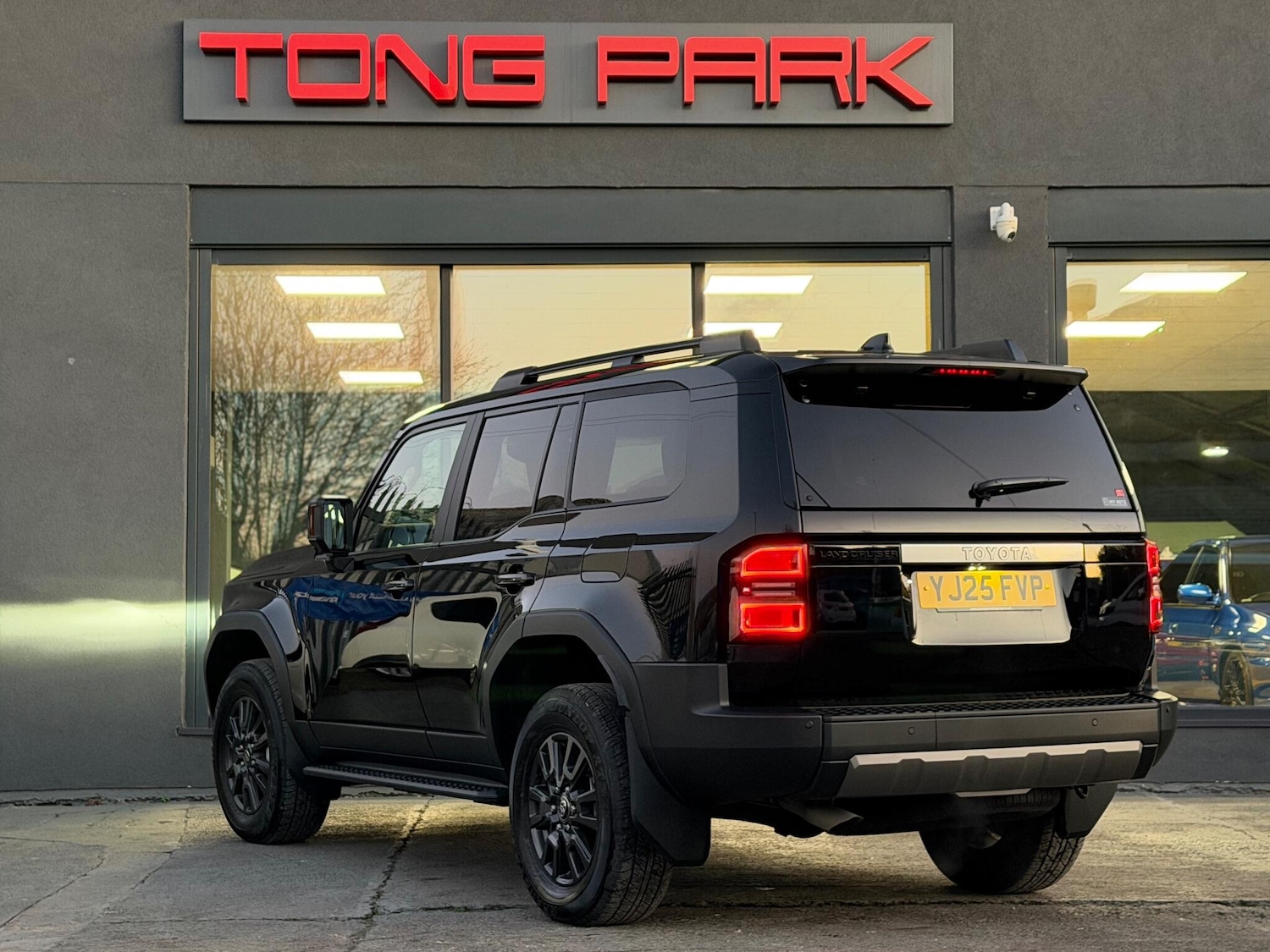 Used Toyota Land Cruiser for sale - 77854219: Photo 4