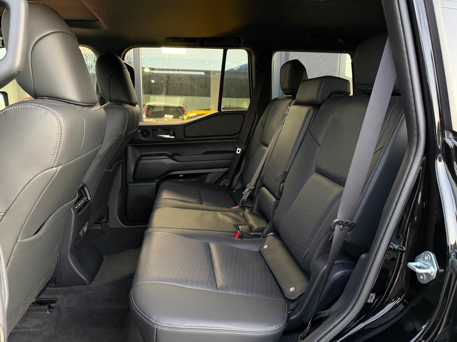 Used Toyota Land Cruiser for sale - 77854219: Photo 45