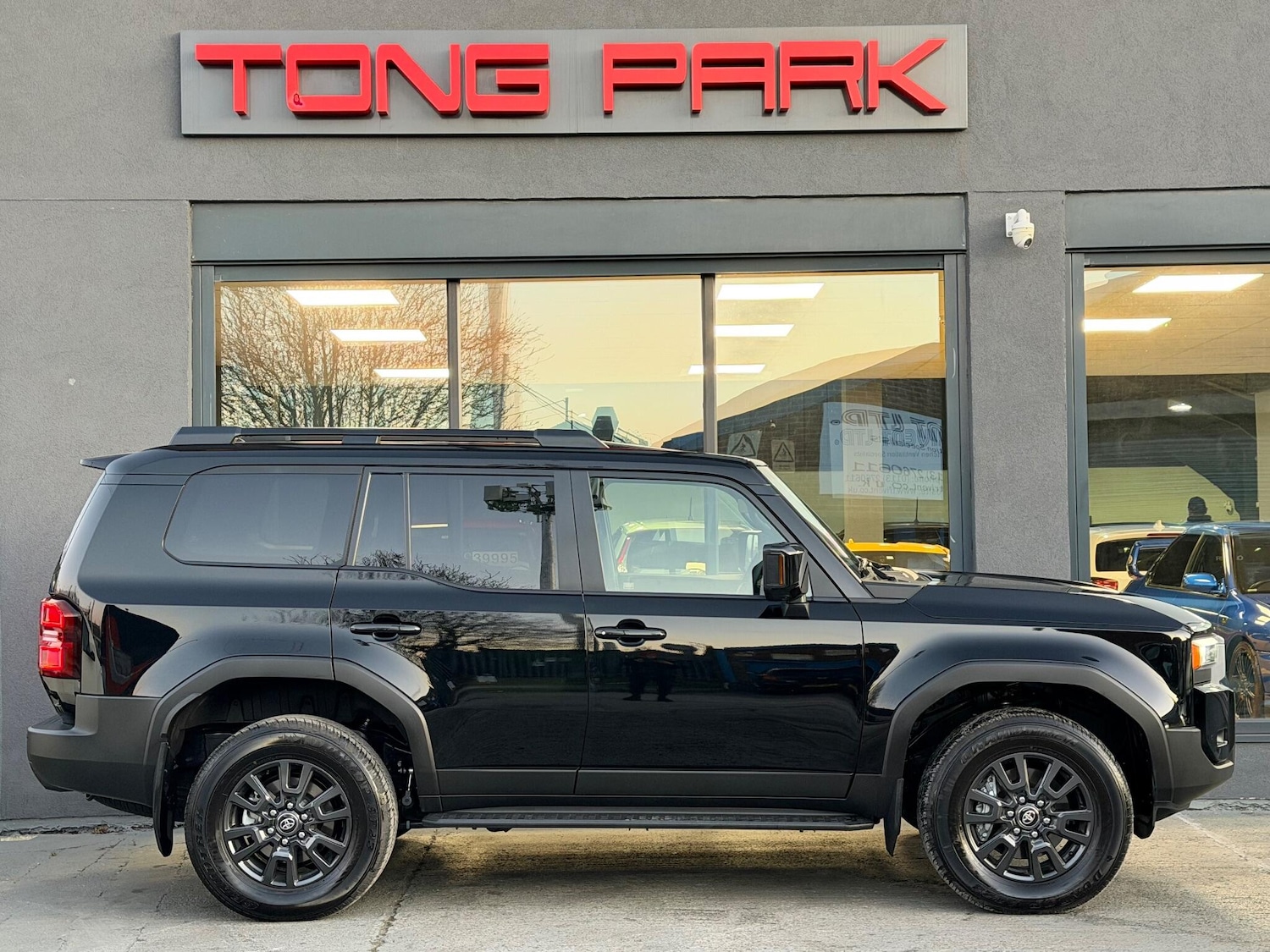 Used Toyota Land Cruiser for sale - 77854219: Photo 5