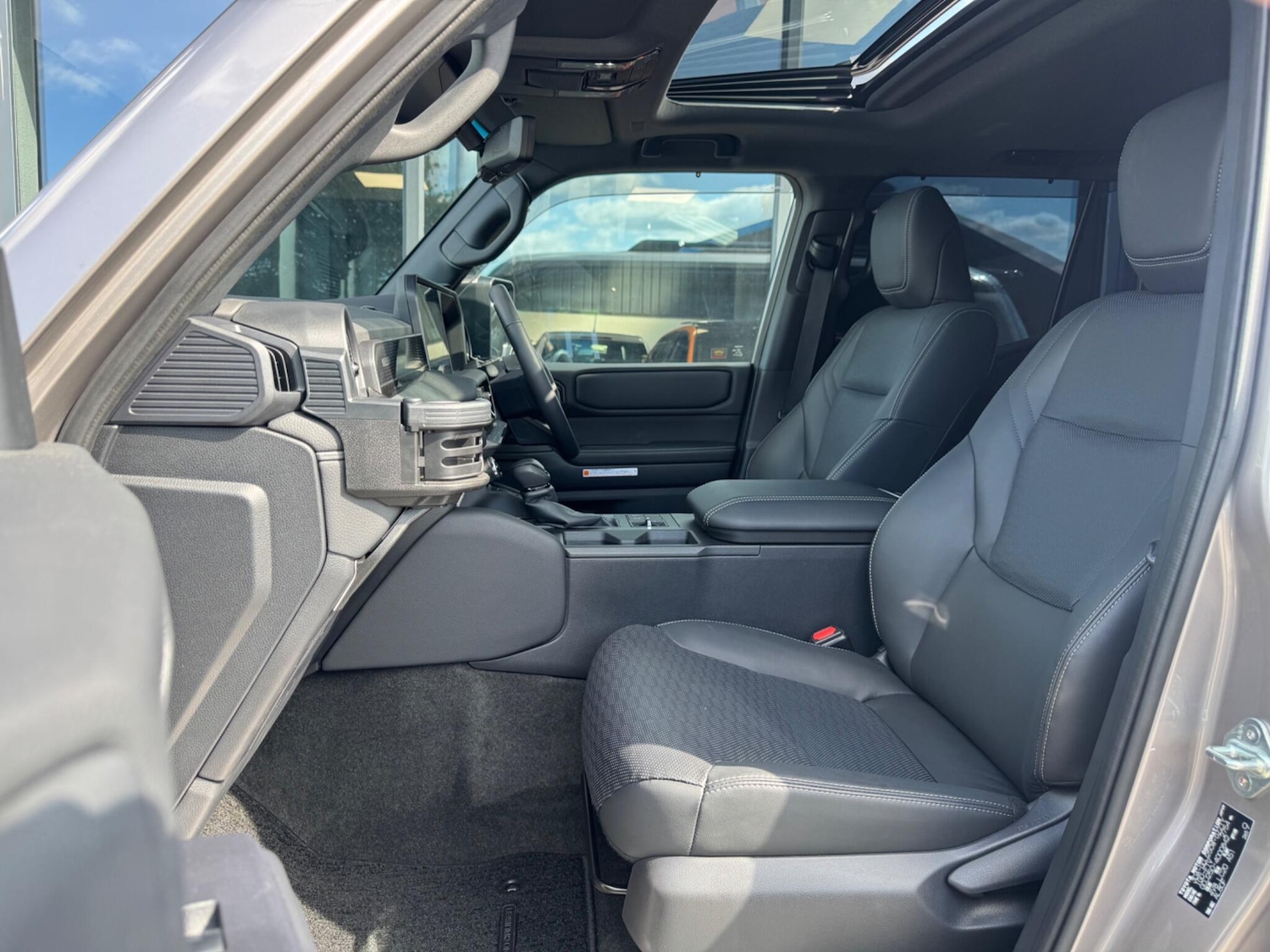 Used Toyota Land Cruiser for sale - 77854052: Photo 14