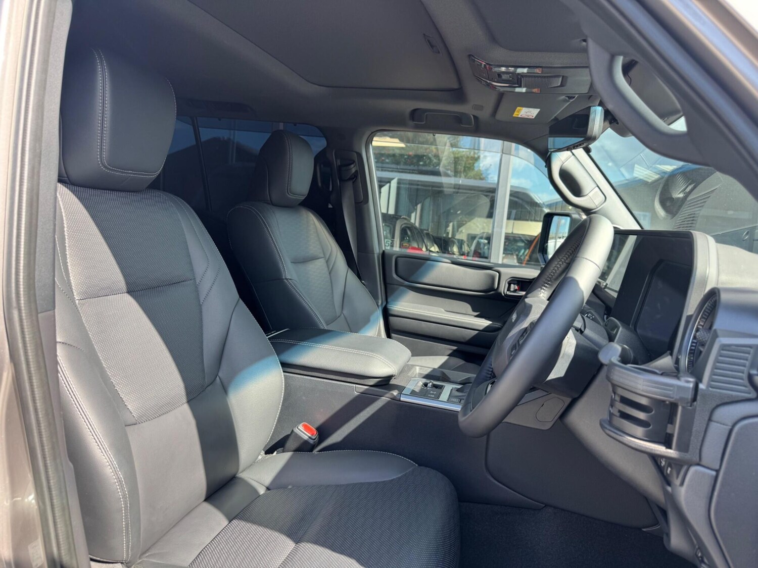 Used Toyota Land Cruiser for sale - 77854052: Photo 29