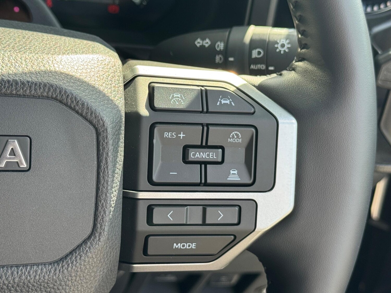 Used Toyota Land Cruiser for sale - 77854052: Photo 43