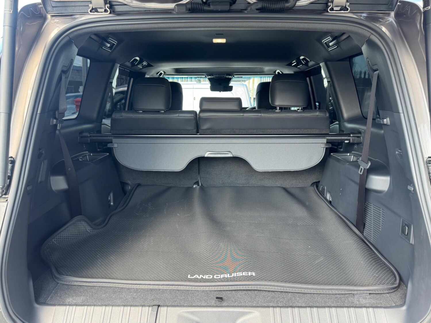 Used Toyota Land Cruiser for sale - 77854052: Photo 51