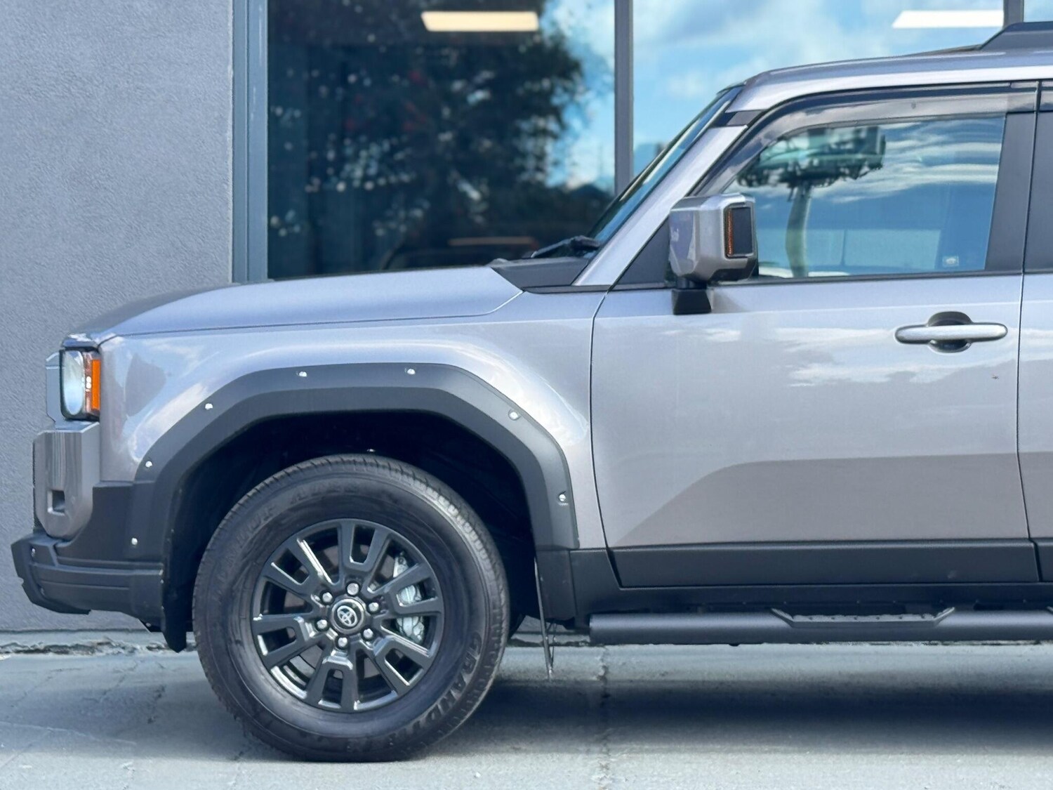 Used Toyota Land Cruiser for sale - 77854052: Photo 6