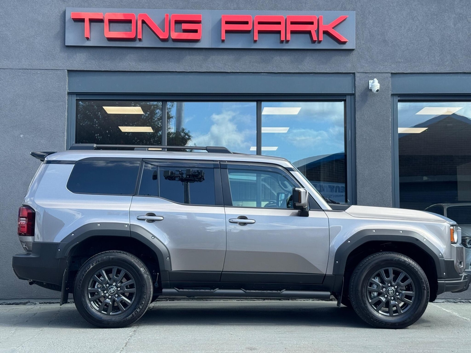 Used Toyota Land Cruiser for sale - 77854052: Photo 9