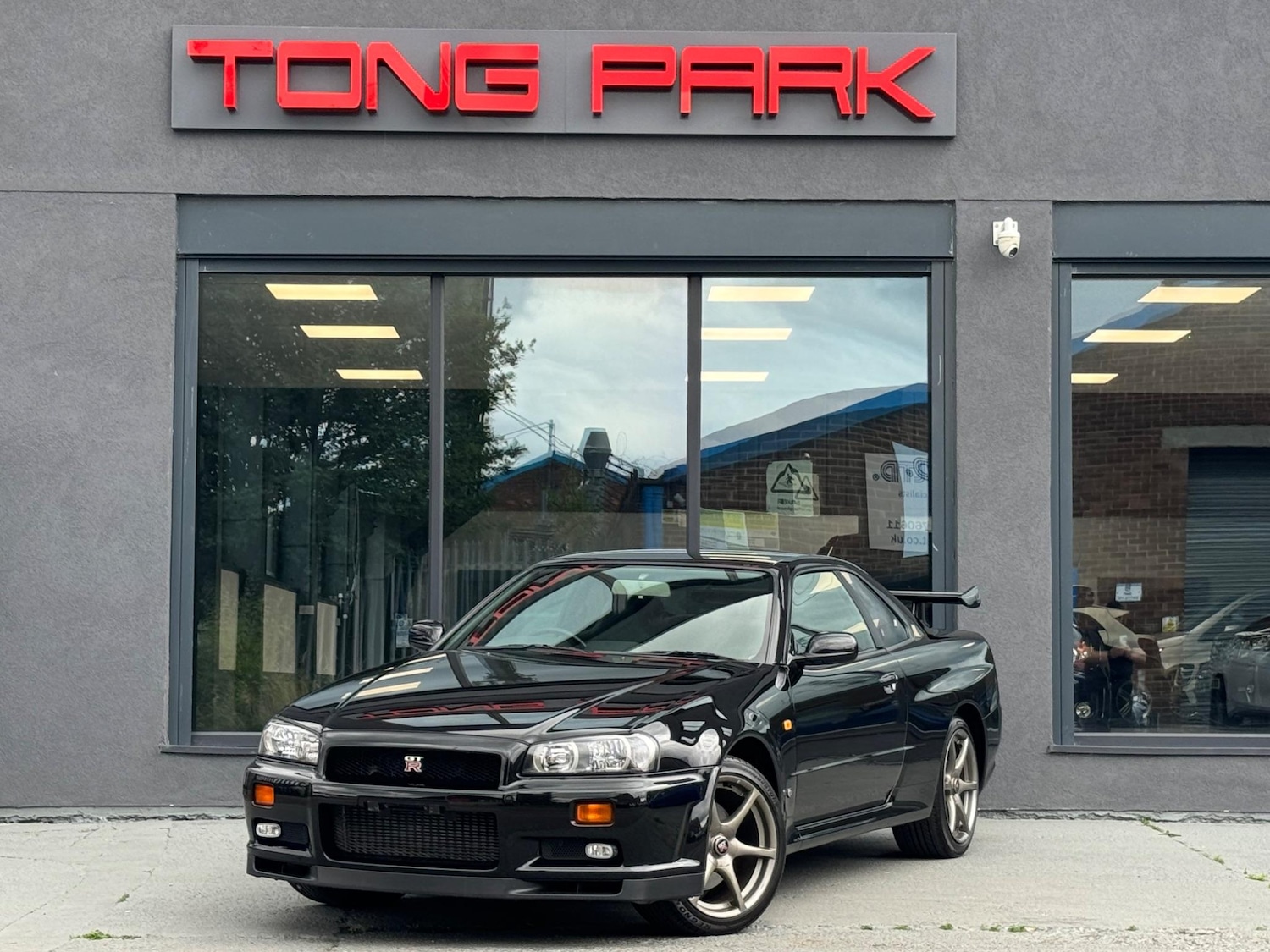 Used Nissan Skyline cars for sale | Cazoo