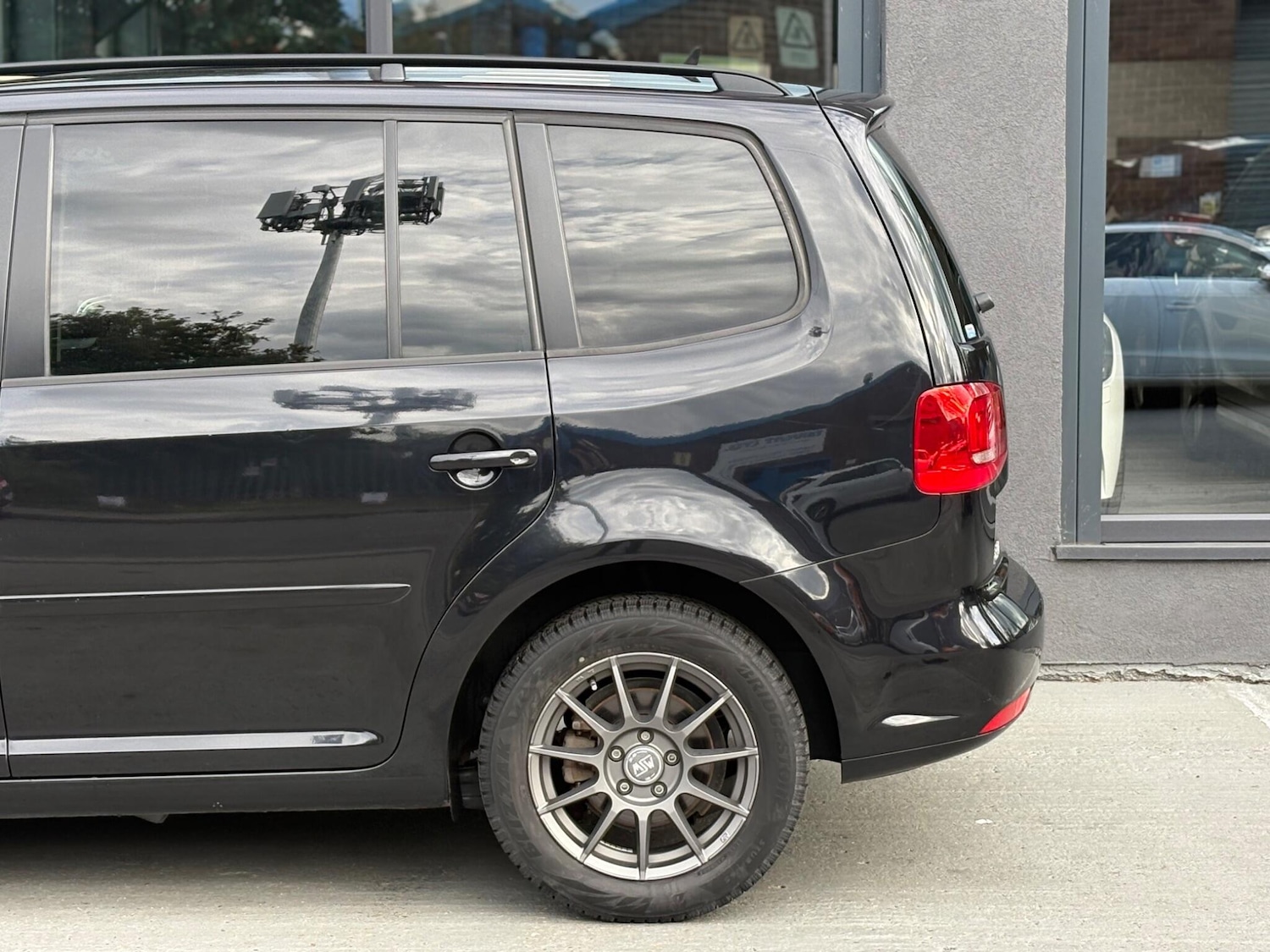 Used Volkswagen Touran for sale - 77683546: Photo 10