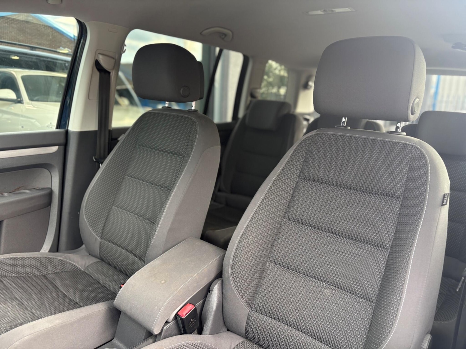 Used Volkswagen Touran for sale - 77683546: Photo 11