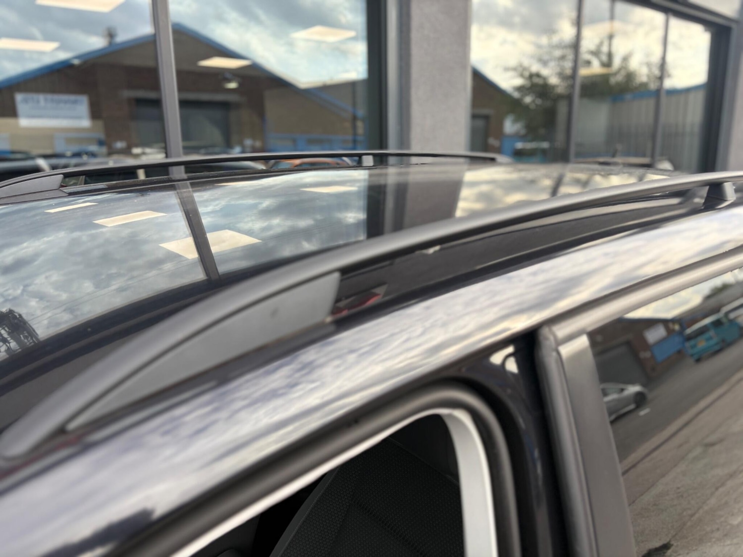 Used Volkswagen Touran for sale - 77683546: Photo 16