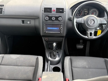 Used Volkswagen Touran 2014 for sale - 77683546: Photo