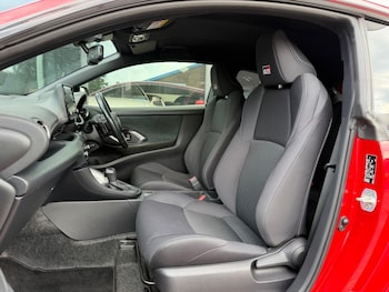Used Toyota Yaris 2024 for sale - 78999061: Photo