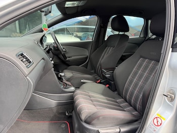 Used Volkswagen Polo 2011 for sale - 79612919: Photo