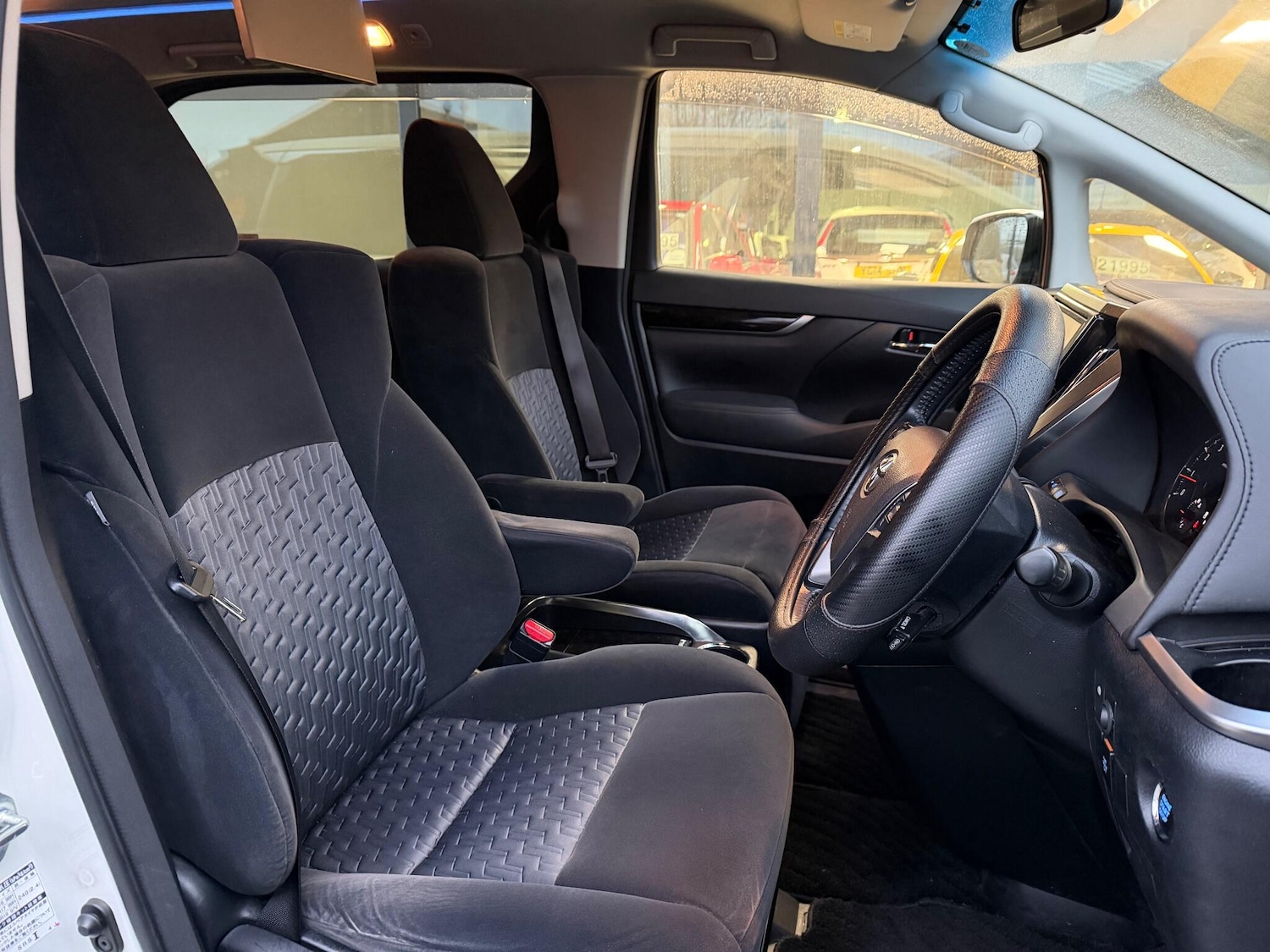 Used Toyota Alphard for sale - 77216134: Photo 19