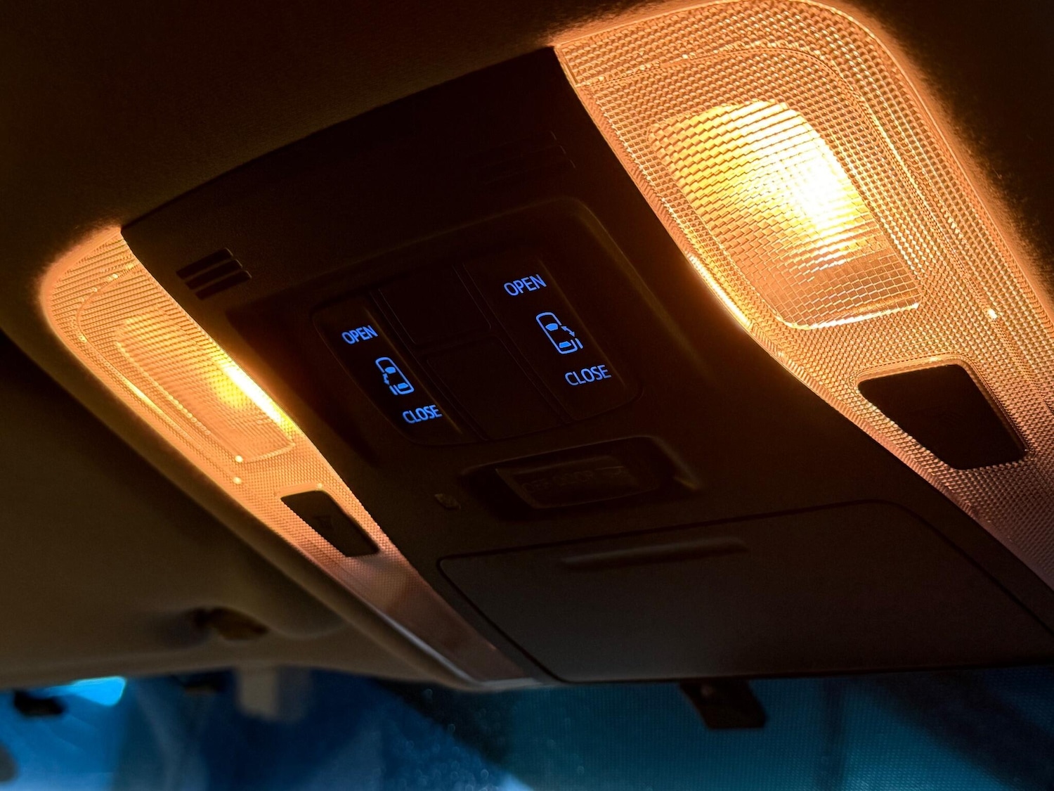 Used Toyota Alphard for sale - 77216134: Photo 30