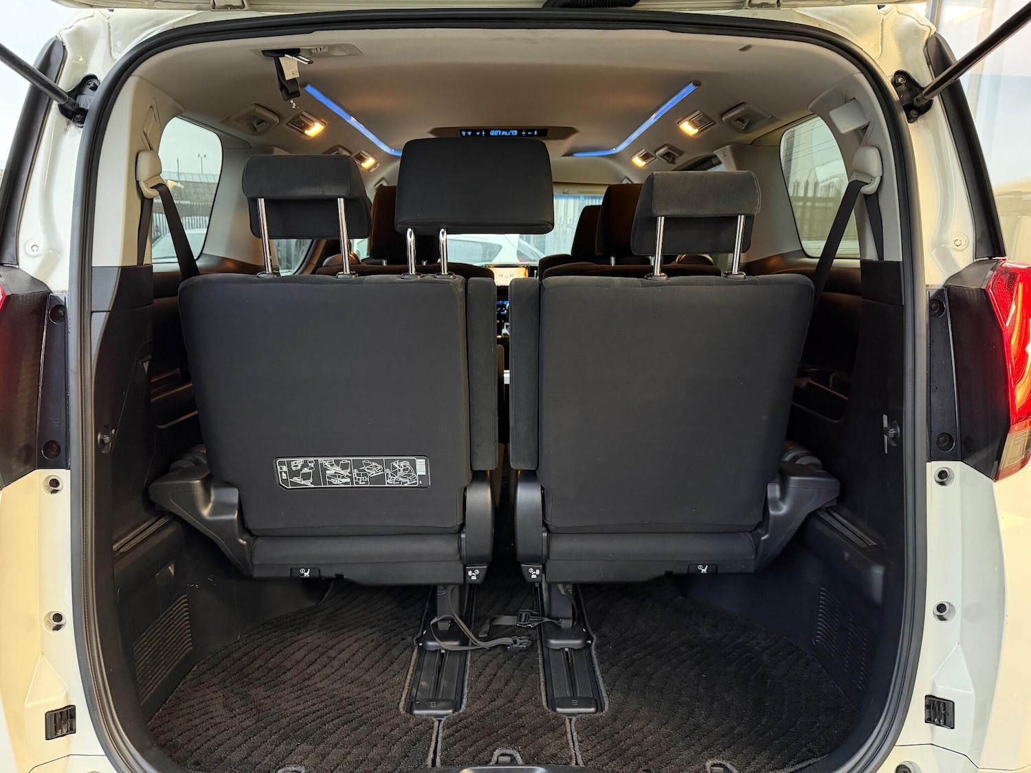 Used Toyota Alphard for sale - 77216134: Photo 38