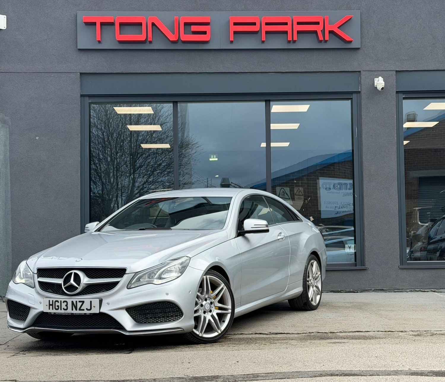 Used Mercedes-Benz E Class 2013 for sale - 77737134: Photo 2