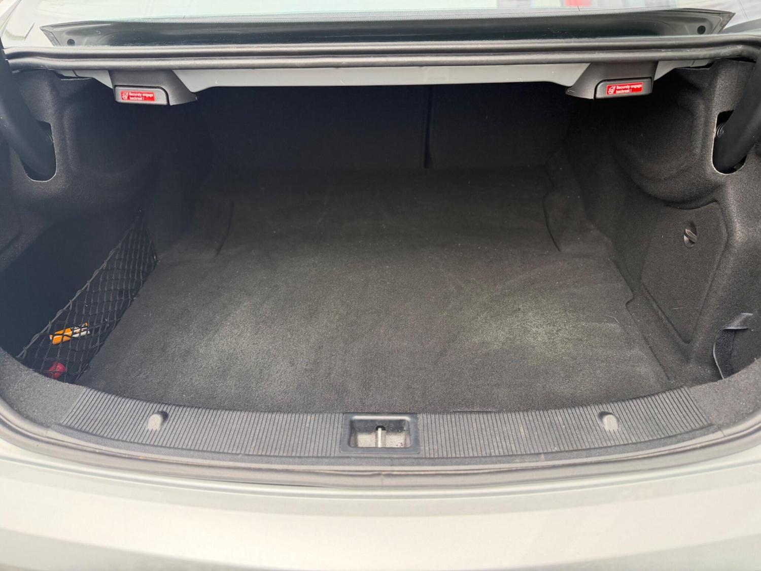 Used Mercedes-Benz E Class 2013 for sale - 77737134: Photo 24