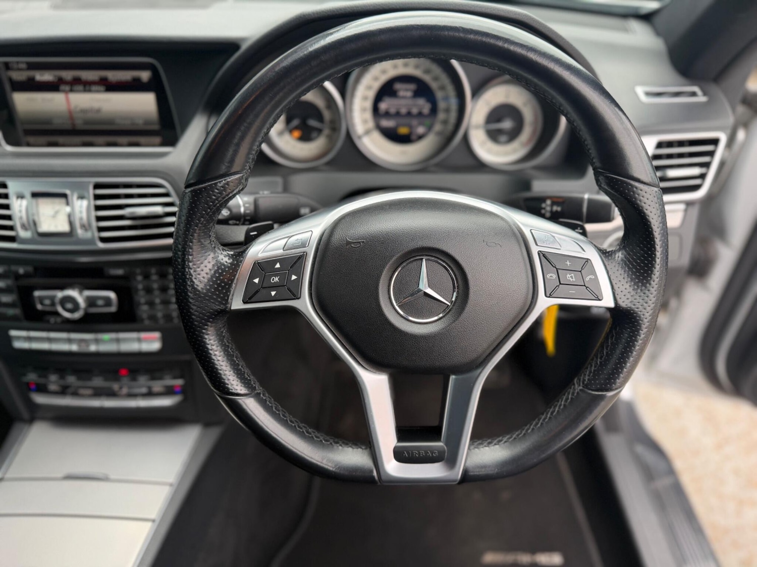 Used Mercedes-Benz E Class 2013 for sale - 77737134: Photo 25