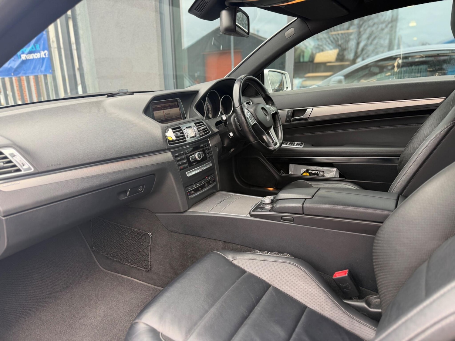 Used Mercedes-Benz E Class 2013 for sale - 77737134: Photo 27