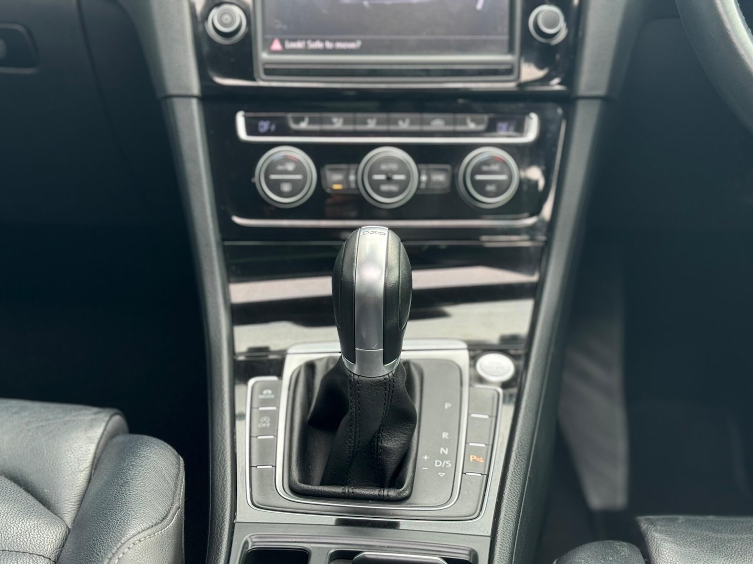 Used Volkswagen Golf for sale - 77103608: Photo 16