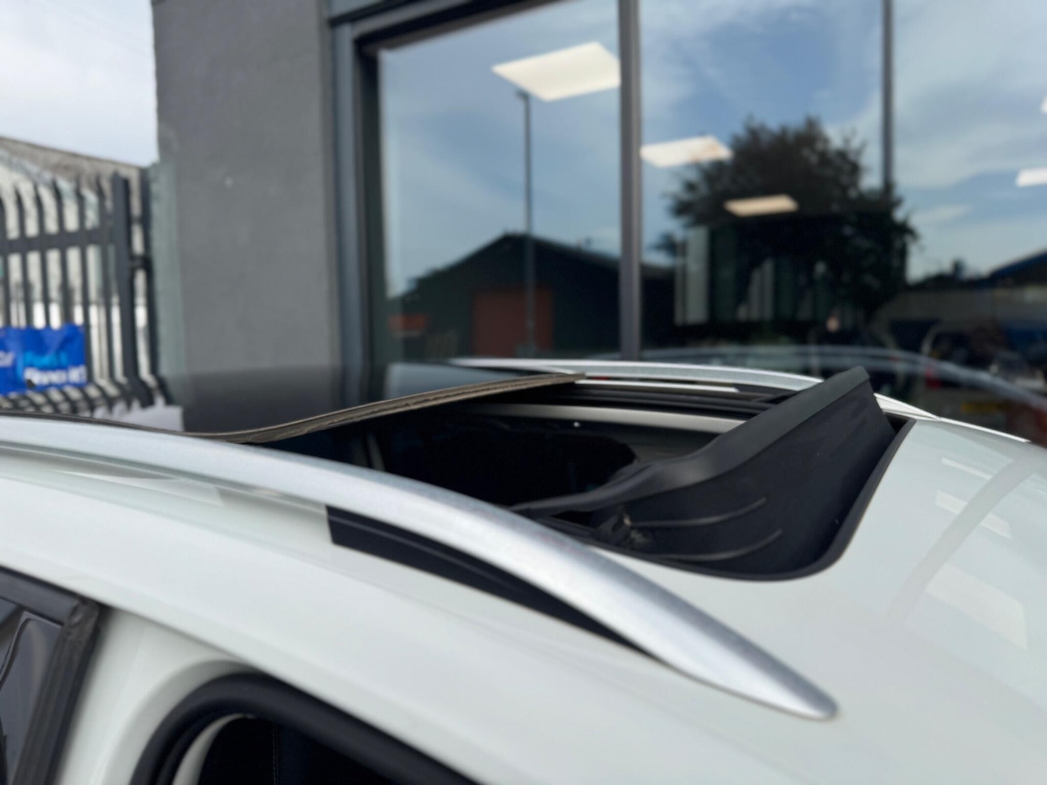 Used Volkswagen Golf for sale - 77103608: Photo 30