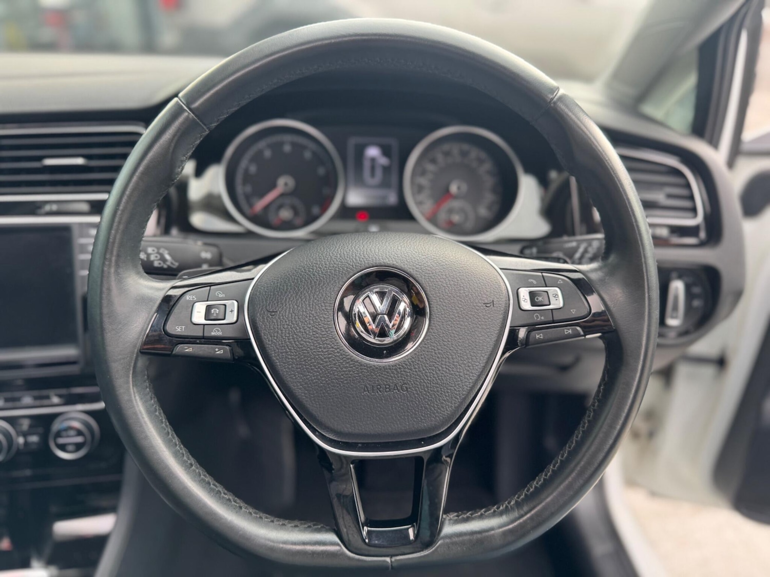 Used Volkswagen Golf for sale - 77103608: Photo 31