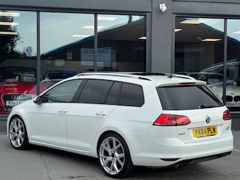 Used Volkswagen Golf 2014 for sale - 77103608: Photo