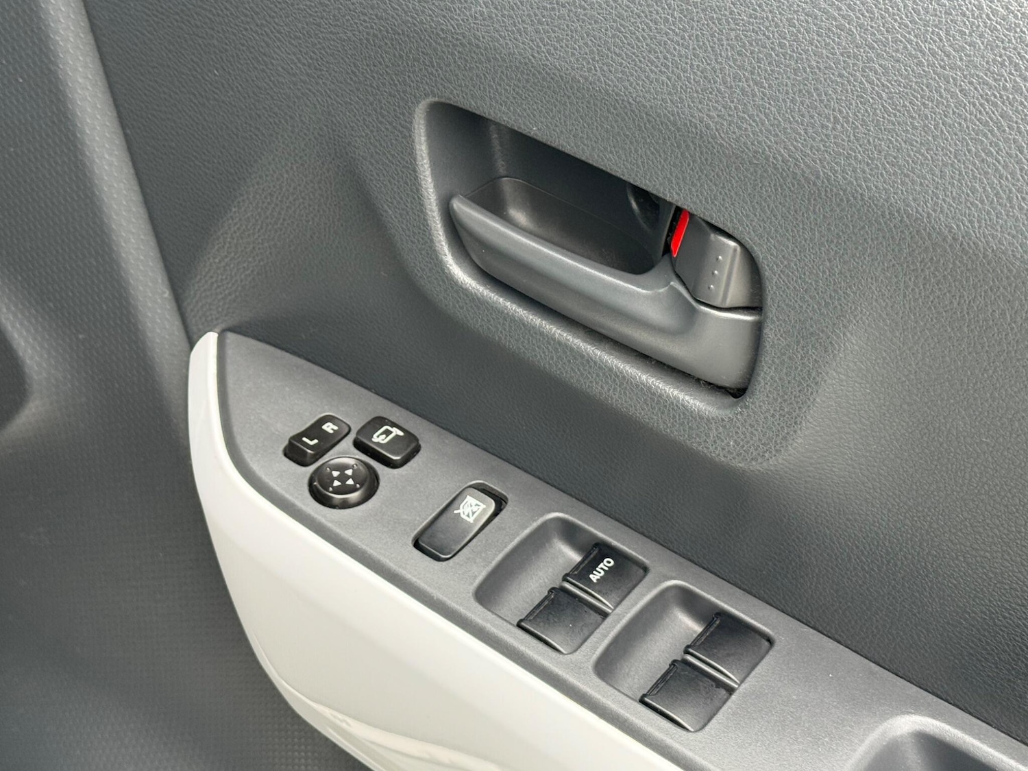 Used Suzuki Hustler for sale - 77683872: Photo 14