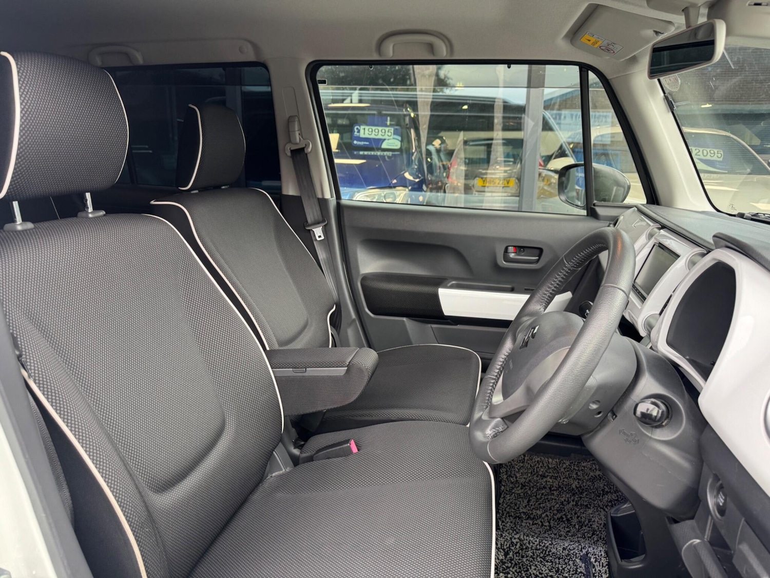 Used Suzuki Hustler for sale - 77683872: Photo 17