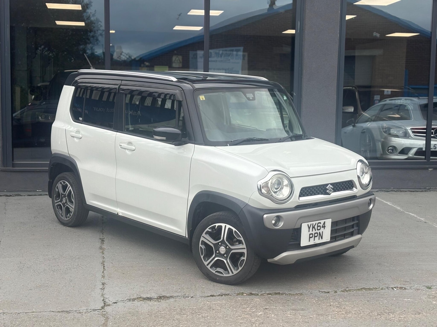 Used Suzuki Hustler for sale - 77683872: Photo 2