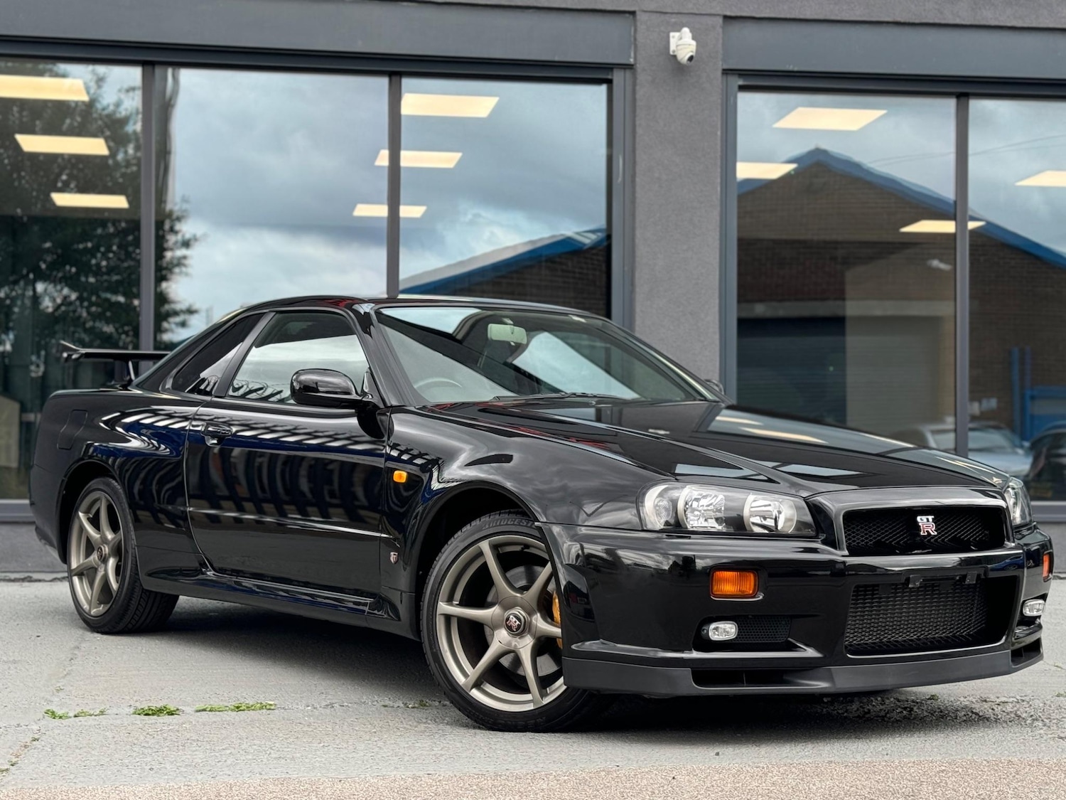 Used Nissan Skyline for sale - 78046920: Photo 3